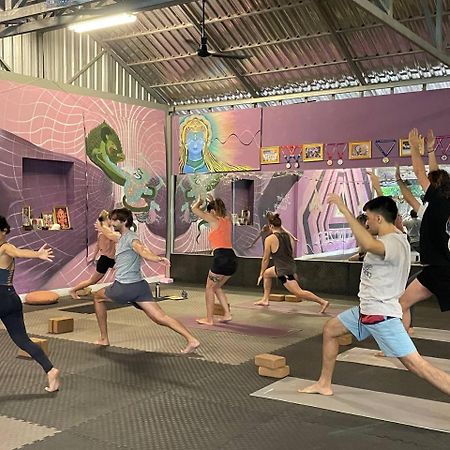 Отель Ground Zero Martial Arts And Yoga Сиемрип Экстерьер фото